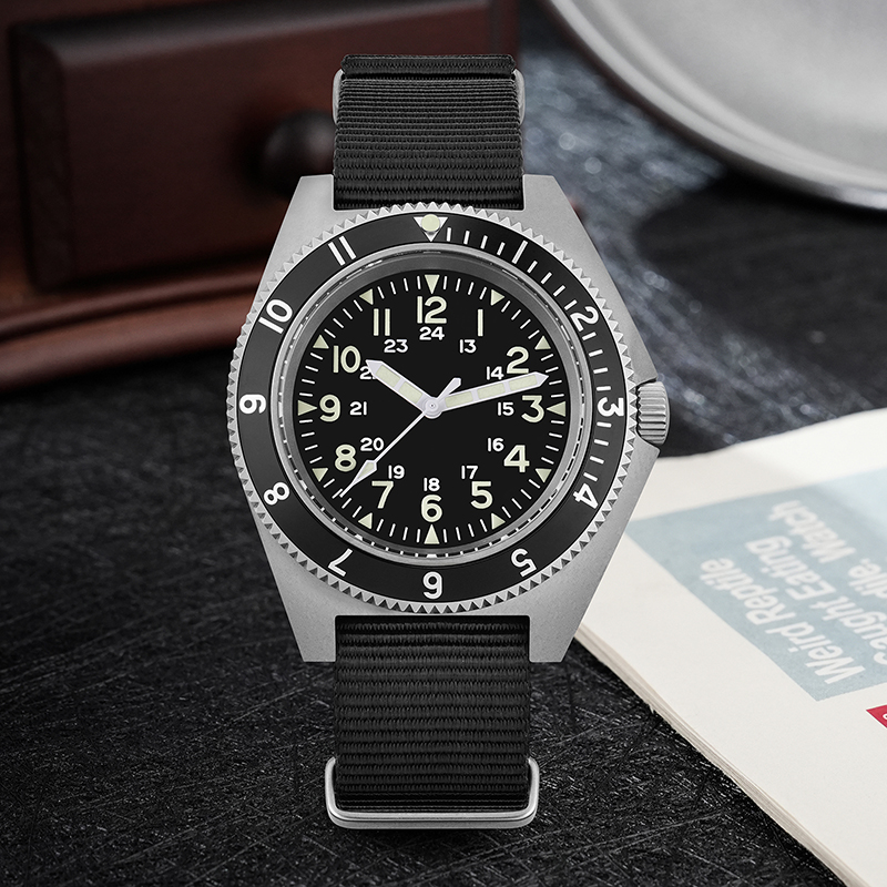 Watchdives WD1972 montre à Qua - Jewelry Watches Box avis et prix